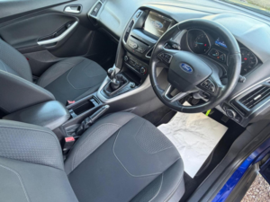 2016 Ford Focus 1.0t Ecoboost Zetec Euro 6 (s/s) 5dr in Blue — image 2
