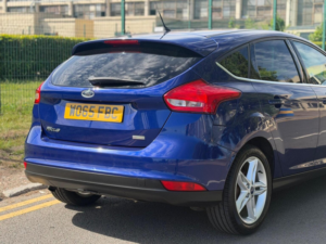 2016 Ford Focus 1.0t Ecoboost Zetec Euro 6 (s/s) 5dr in Blue — image 5