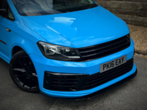 2016 Volkswagen Caddy Maxi 2.0 Tdi C20 Bluemotion Tech Startline in Blue — image 2