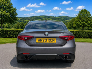 2019 Alfa Romeo Giulia 2.0t Veloce Auto Euro 6 (s/s) 4dr in Grey — image 6
