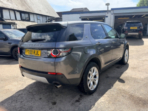 2015 Land Rover Discovery Sport Td4 Hse in Grey — image 3