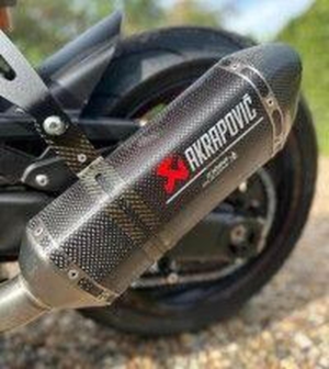 2016 Kawasaki Z1000 1000 Special Edition in Red — image 6