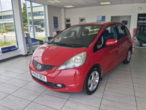 2009 Honda Jazz 1.4 I-Vtec Es in Red — image 4