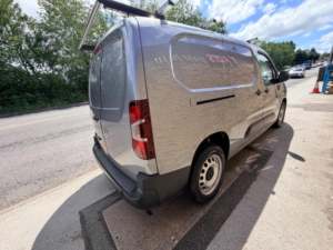 2020 Vauxhall Combo 1.5 Turbo D 2300 Edition L2 H1 Euro 6 (s/s) 4dr in Grey — image 4