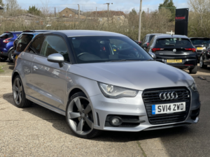 2014 Audi A1 1.4 Tfsi Cod Black Edition in Silver — image 2