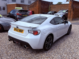 2015 Subaru Brz 2.0 I Se in White — image 6