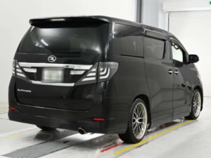 2013 Toyota Alphard 240x in Black — image 6