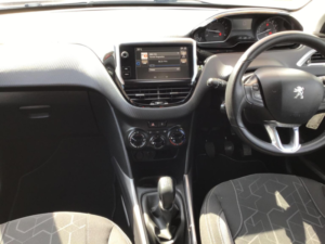 2016 Peugeot 2008 1.6 Bluehdi Active Euro 6 5dr in White — image 5