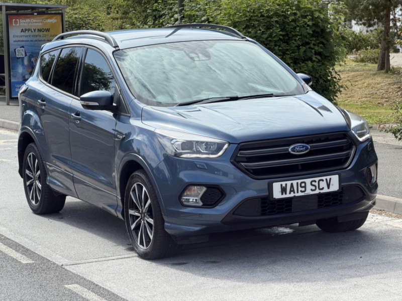 2019 Ford Kuga 1.5 Tdci St-Line in Blue — image 1