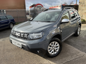 2023 Dacia Duster 1.3 Expression Tce 150 4x2 Edc My23 in Grey — image 2