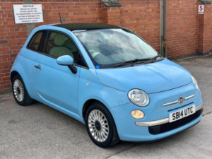 2014 Fiat 500 1.2 Lounge Euro 6 (s/s) 3dr in Blue — image 2