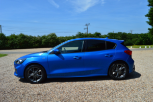 2020 Ford Focus 1.0 T Ecoboost St-Line in Blue — image 5
