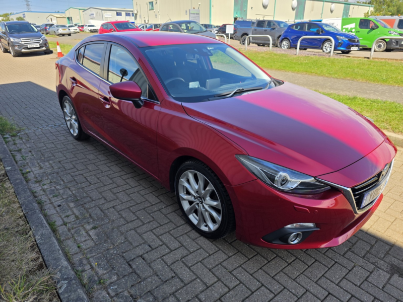 2015 Mazda Mazda3 2.0 Skyactiv-G Sport Nav in Red — image 1
