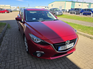 2015 Mazda Mazda3 2.0 Skyactiv-G Sport Nav in Red — image 2