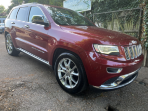2013 Jeep Grand Cherokee 3.0 V6 Crd Summit in Red — image 4