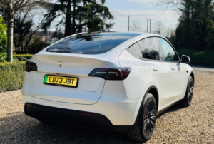 2024 Tesla Model Y (dual Motor) Long Range Auto 4wde 5dr in White — image 3