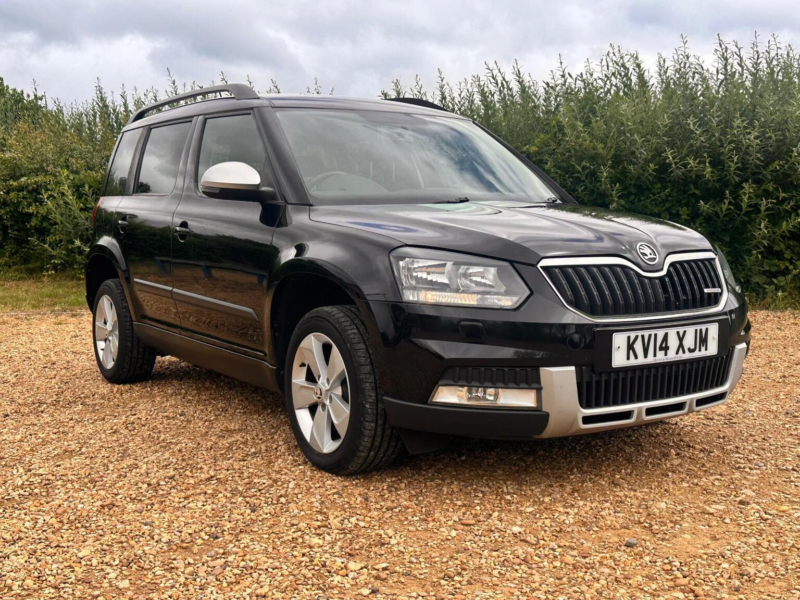 2014 Skoda Yeti 1.6 Tdi Greenline Ii Se Outdoor Euro 5 (s/s) 5dr in Black — image 1