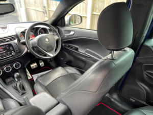 2014 Alfa Romeo Giulietta 2.0 Jtdm-2 Sportiva Nav Tct Euro 5 (s/s) 5dr in Blue — image 5