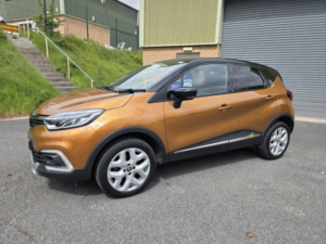 2017 Renault Captur 1.5 Dynamique S Nav Dci 90 in Orange — image 3