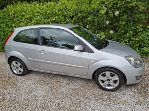 2008 Ford Fiesta 1.3 Zetec Climate in Silver — image 2
