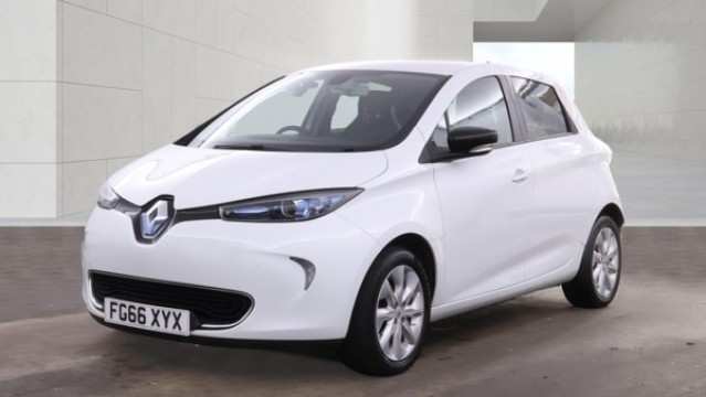 2016 Renault Zoe Dynamique Nav Electric Automatic White 5dr 1 Keeper+low Miles+snav+6 Stamps in White — image 1