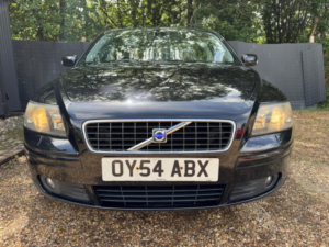 2004 Volvo S40 2.0d Se 4dr in Black — image 3