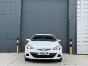 2016 Vauxhall Astra Gtc 1.4i Turbo Sport Auto Euro 6 3dr in White — image 2
