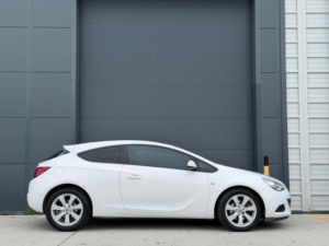 2016 Vauxhall Astra Gtc 1.4i Turbo Sport Auto Euro 6 3dr in White — image 4