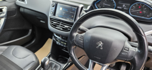 2018 Peugeot 2008 1.2 Puretech Allure in Red — image 2