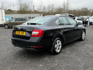 2019 Skoda Octavia 1.0 Tsi Se Technology in Black — image 6