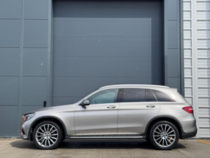2019 Mercedes-Benz Glc 2.1 Glc250d Amg Line (premium) G-Tronic+ 4matic Euro 6 (s/s) 5dr in Silver — image 4