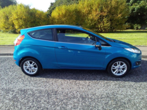 2015 Ford Fiesta 1.0 T Eco Zetec in Blue — image 4