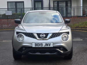 2019 Nissan Juke 1.6 Bose Personal Edition SUV 5dr Petrol Manual Euro 6 (112 Ps) in Silver — image 2