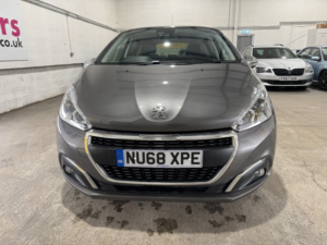 2018 Peugeot 208 1.2 Puretech Tech Edition in Grey — image 2