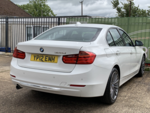 2012 BMW 3 Series 2.0 320d Luxury Saloon in White — image 4
