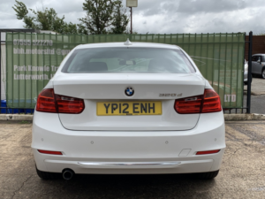 2012 BMW 3 Series 2.0 320d Luxury Saloon in White — image 5