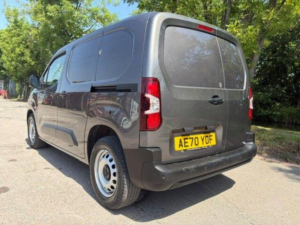 2020 Peugeot Partner 1.5 Bluehdi 1000 Professional Standard Panel Van Swb Euro 6 (s/s) 5dr in Grey — image 5