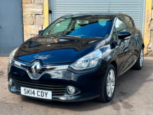 2014 Renault Clio 1.2 16v Dynamique Medianav Hatchback 5dr Petrol Manual Euro 5 (75 Ps) in Black — image 6
