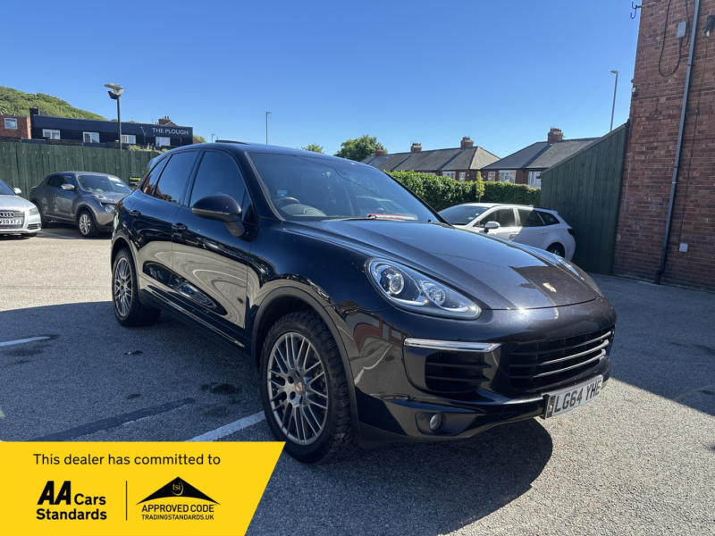 2014 Porsche Cayenne 3.0 Td V6 in Black — image 1