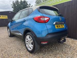 2016 Renault Captur 1.5 Dynamique Nav Dci 90 in Blue — image 4