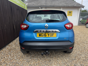 2016 Renault Captur 1.5 Dynamique Nav Dci 90 in Blue — image 6