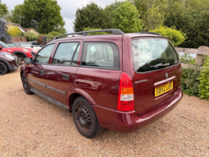 2003 Vauxhall Astra 1.6i Club 5dr (a/c) in Red — image 5