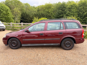 2003 Vauxhall Astra 1.6i Club 5dr (a/c) in Red — image 6