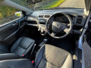2003 Honda Civic 1.6 I-Vtec Se Executive in Silver — image 3