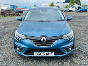 2016 Renault Megane 1.5 Dynamique S Nav Dci 110 in Blue — image 5