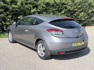2011 Renault Megane 1.5 Dci Dynamique Tomtom in Grey — image 6