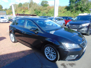 2018 SEAT Leon 1.2 Tsi Se Dynamic Technology * Mot February 2027* 6 Service Stamps * Finnace Available * Lez Compli in Black — image 4