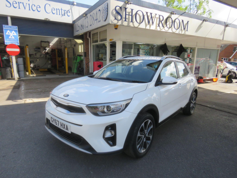 2017 Kia Stonic 1.0 T-Gdi 2 Euro 6 (s/s) 5dr in White — image 1