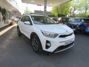 2017 Kia Stonic 1.0 T-Gdi 2 Euro 6 (s/s) 5dr in White — image 3