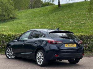 2014 Mazda Mazda3 2.2 Skyactiv-D Sport Nav Euro 6 (s/s) 5dr in Blue — image 5